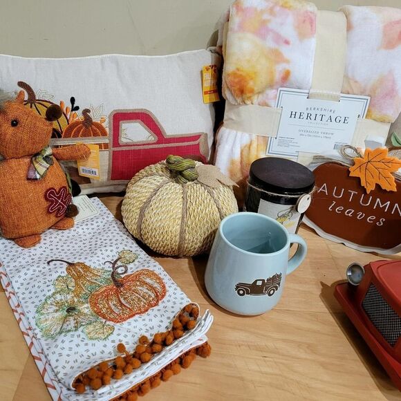 New Luxurious autumn fall home decor collection set of 11 items - Picture 2 of 12